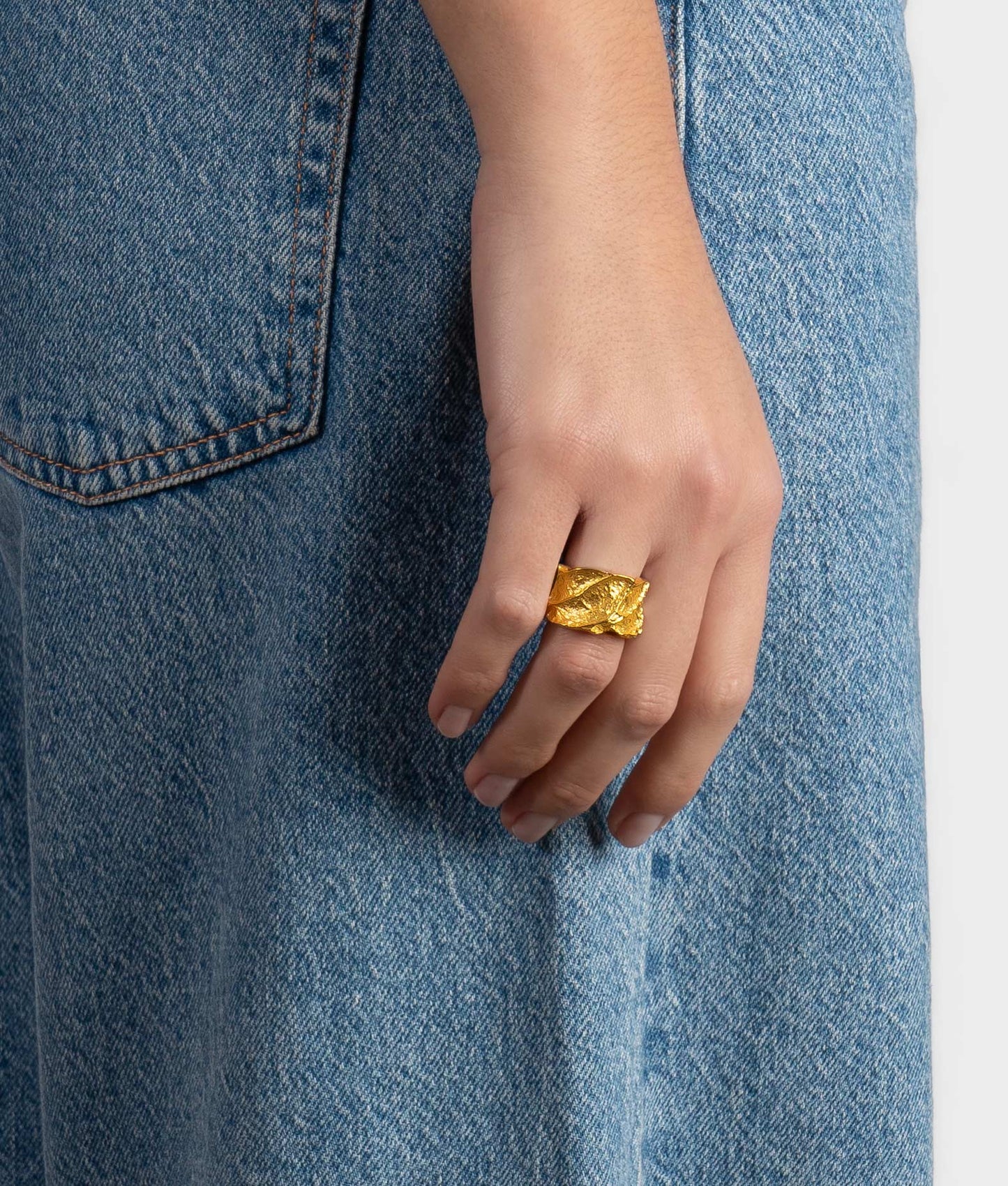 Nymph Golden Ring